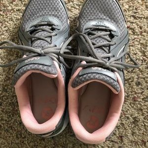 Ryko Shoes size 9